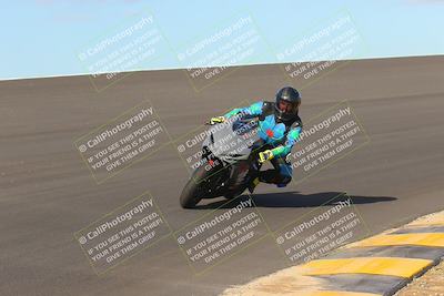 media/Sep-11-2022-SoCal Trackdays (Sun) [[81b7e951af]]/Bowl (820am)/